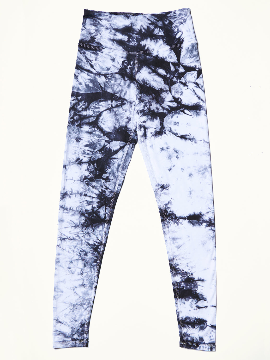 Dani Tie-Dye Legging in Black - ALAMAE